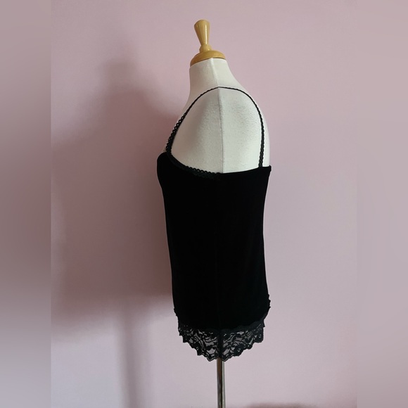 Black Lace Trim Cami Top - Picture 4 of 10